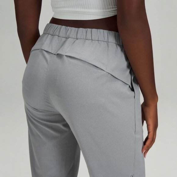 LULULEMON ESSENTIAL AFFINITY MID RISE JOGGER IN RHINO GREY SIZE 6 - Picture 6 of 8